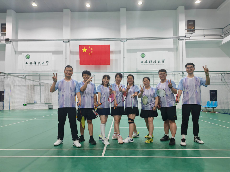 喜报｜ok1122诸侯快讯教职工在校羽毛球比赛中斩获佳绩 成功晋级甲级
